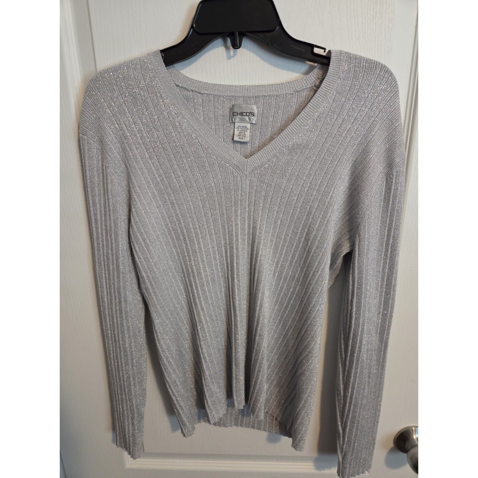 Chico's Ribbed Knit Pullover Sweater V-Neck Long Sleeve Metallic Silver S 1 143